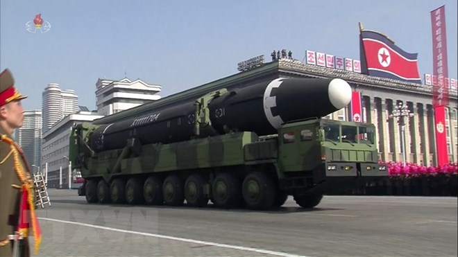 Tên lửa đạn đạo xuyên lục địa (ICBM) Hwasong-15. (Nguồn: Yonhap/TTXVN)