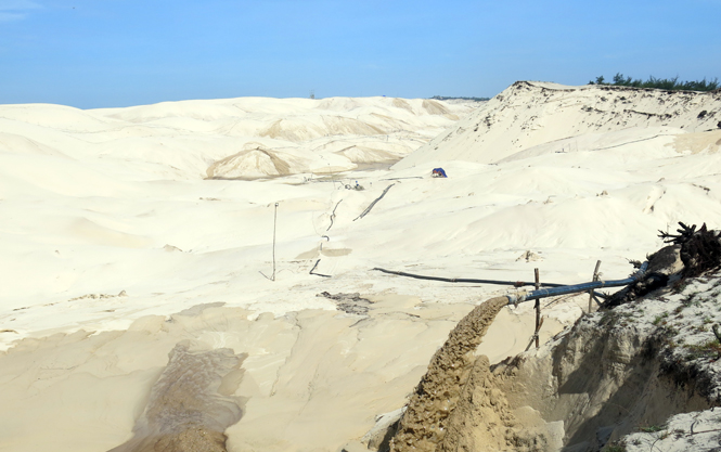 Cần chú trọng bảo vệ môi trường ở khu vực khai thác titan