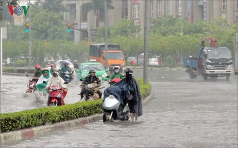 Thời tiết 11-6: Hà Nội và nhiều khu vực có mưa rào rải rác và có dông