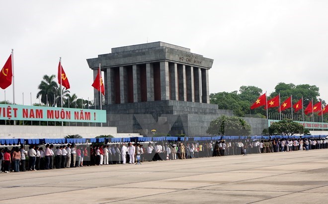 Tạm ngừng tổ chức lễ viếng Lăng Chủ tịch Hồ Chí Minh đến hết 15-8