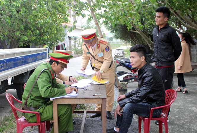 Tình trạng HS vi phạm trong lĩnh vực giao thông đang trở thành vấn nạn tại các xã vùng Nam Quảng Ninh.
