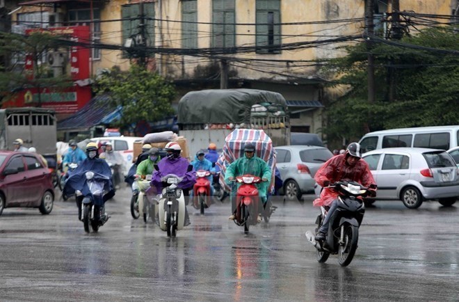 Vùng núi và trung du Bắc Bộ mưa vừa, mưa to, Trung Bộ có nắng nóng