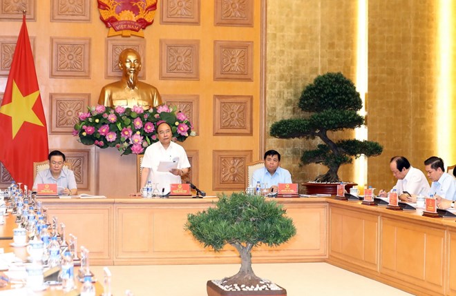 Xác định những giải pháp đẩy mạnh cơ cấu lại nền kinh tế Việt Nam