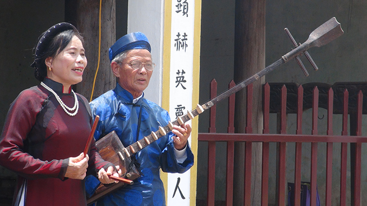 Chuyến điền dã về ca trù làng Đông Dương