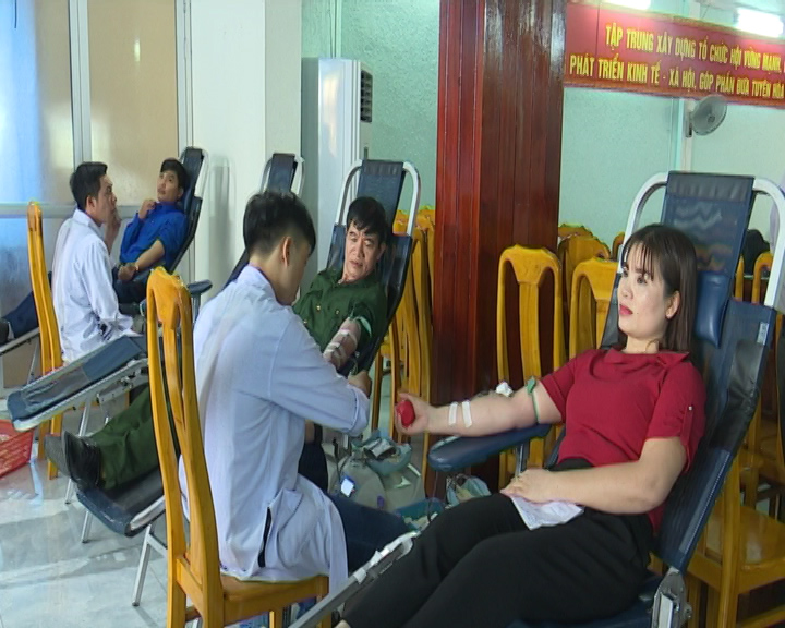 Tuyên Hóa: Trên 600 người tham gia hiến máu tình nguyện đợt 2 năm 2018