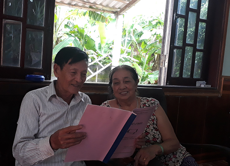 Ðôi vợ chồng đam mê văn nghệ dân gian