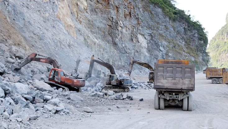 An toàn lao động tại các mỏ đá:  Tiềm ẩn nhiều nguy cơ-Bài 2: Bất cập trong công tác quản lý khai thác