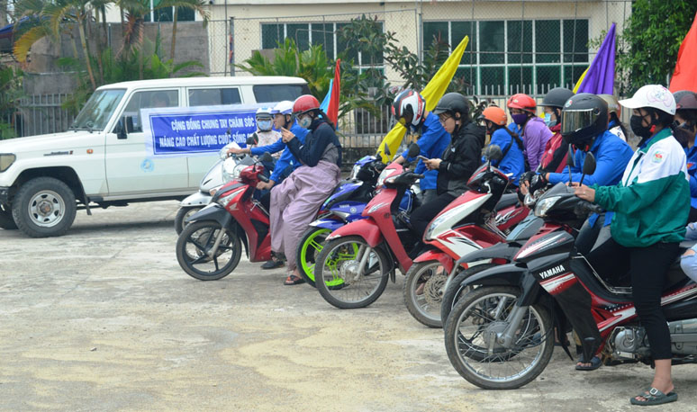 Hưởng ứng Ngày Quốc tế người cao tuổi và Ngày Quốc tế trẻ em gái