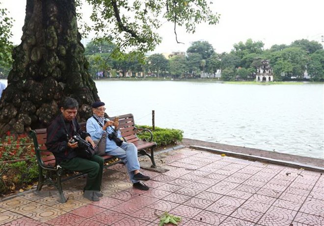 Bắc Bộ đón không khí lạnh, Nam Bộ đề phòng triều cường gây ngập lụt