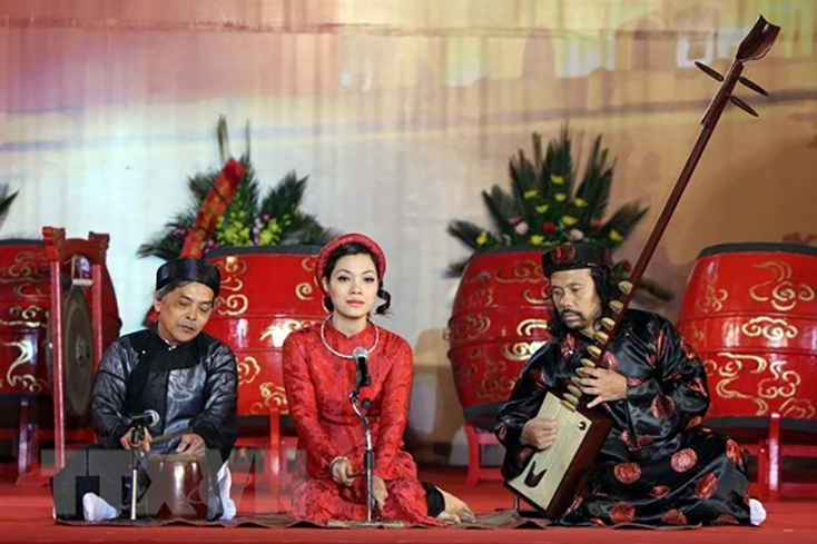 Liên hoan ca trù 2018: 'Cuộc chơi' của đào nương, kép đàn thế hệ mới