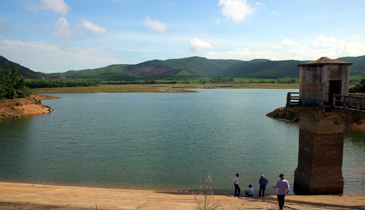 Chủ động ứng phó với khô hạn trong sản xuất nông nghiệp