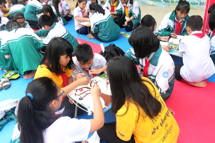 Ngoại khoá "Bảo vệ môi trường - Nói không với rác thải nhựa"