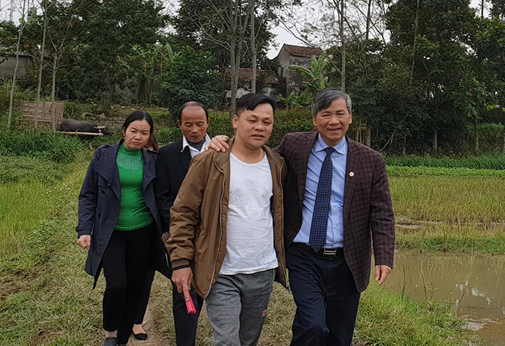 Tìm lại quãng đời tuổi thơ K8-Bài 1: Nghĩ về một tầm nhìn của Đảng và Nhà nước