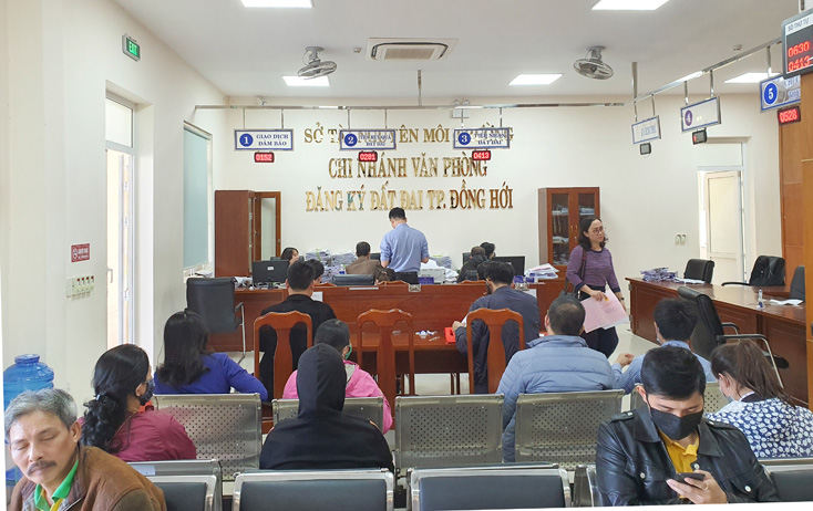 Văn phòng đăng ký đất đai tỉnh được ủy quyền ký GCNQSDĐ từ ngày 1-6-2021