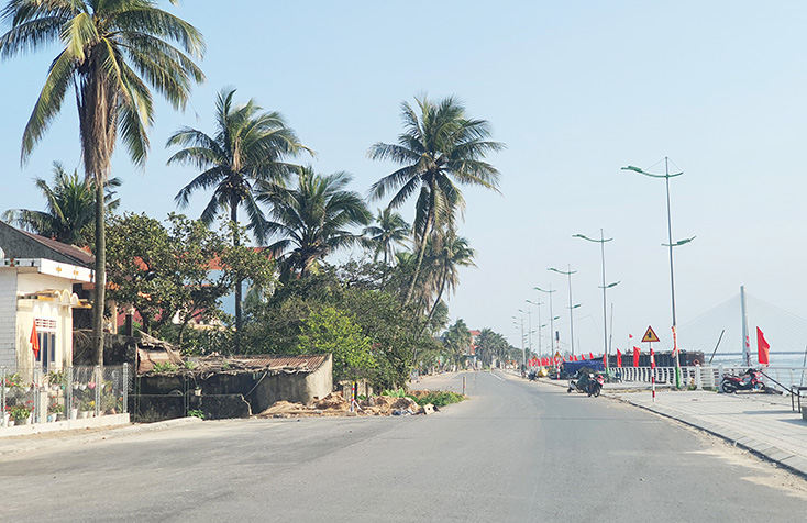 Dự án hệ thống đường nối từ cầu Nhật Lệ 2 đến đường Hồ Chí Minh nhánh Đông: Kiên quyết xử lý trường hợp không chấp hành quy định