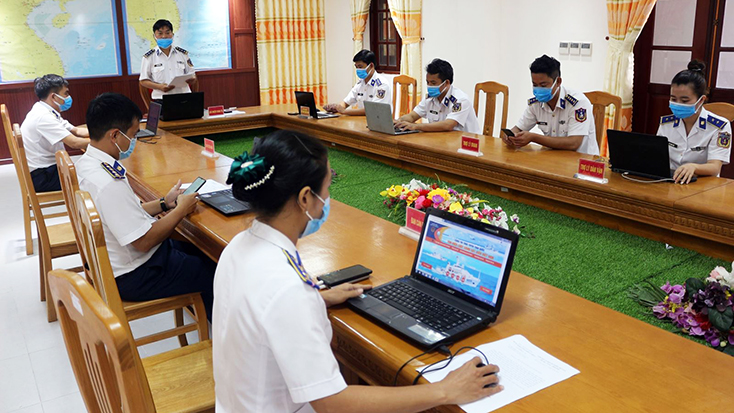Đã có gần 300.000 người tham gia cuộc thi "Tìm hiểu Luật Cảnh sát biển Việt Nam"
