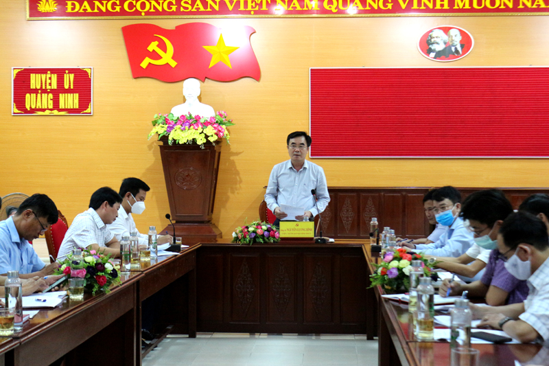 Đồng chí Trưởng ban Nội chính Tỉnh ủy làm việc với Ban Thường vụ Huyện ủy Quảng Ninh