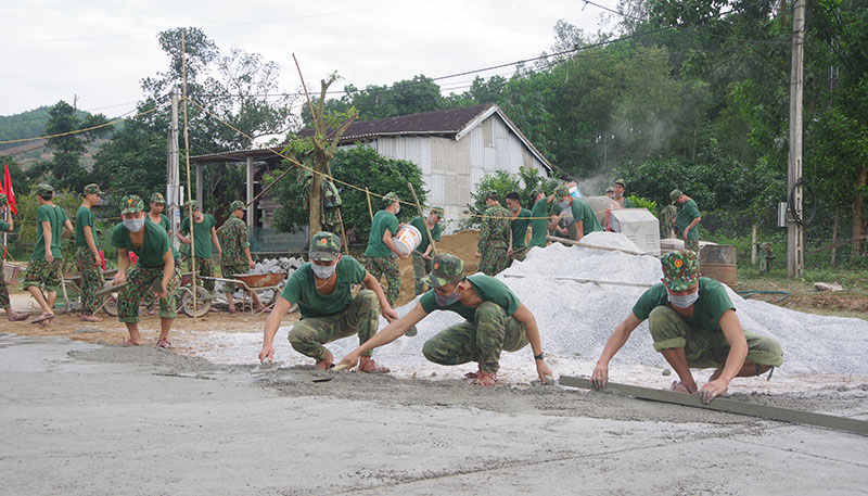 Thực hiện hiệu quả phong trào "LLVT Quảng Bình chung sức xây dựng nông thôn mới"