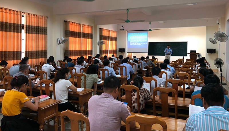 Xây dựng đội ngũ giảng viên đáp ứng yêu cầu, nhiệm vụ