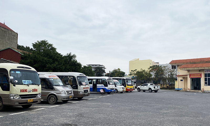 Vận tải hành khách và hàng hóa: Nhiều khó khăn, vướng mắc