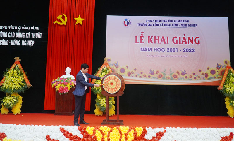 Trường cao đẳng Kỹ thuật Công-Nông nghiệp: Khai giảng năm học mới 2021-2022