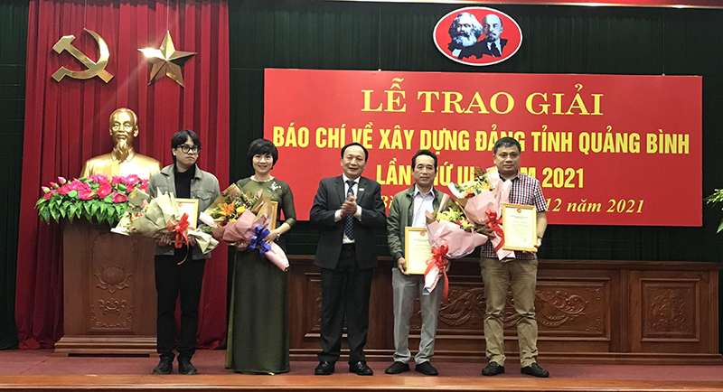 17 tác phẩm đạt Giải Báo chí về xây dựng Đảng tỉnh Quảng Bình lần thứ III