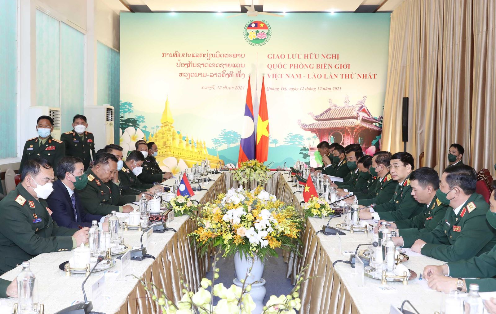 Bộ trưởng Bộ Quốc phòng hai nước Việt Nam – Lào chủ trì Hội đàm Quốc phòng