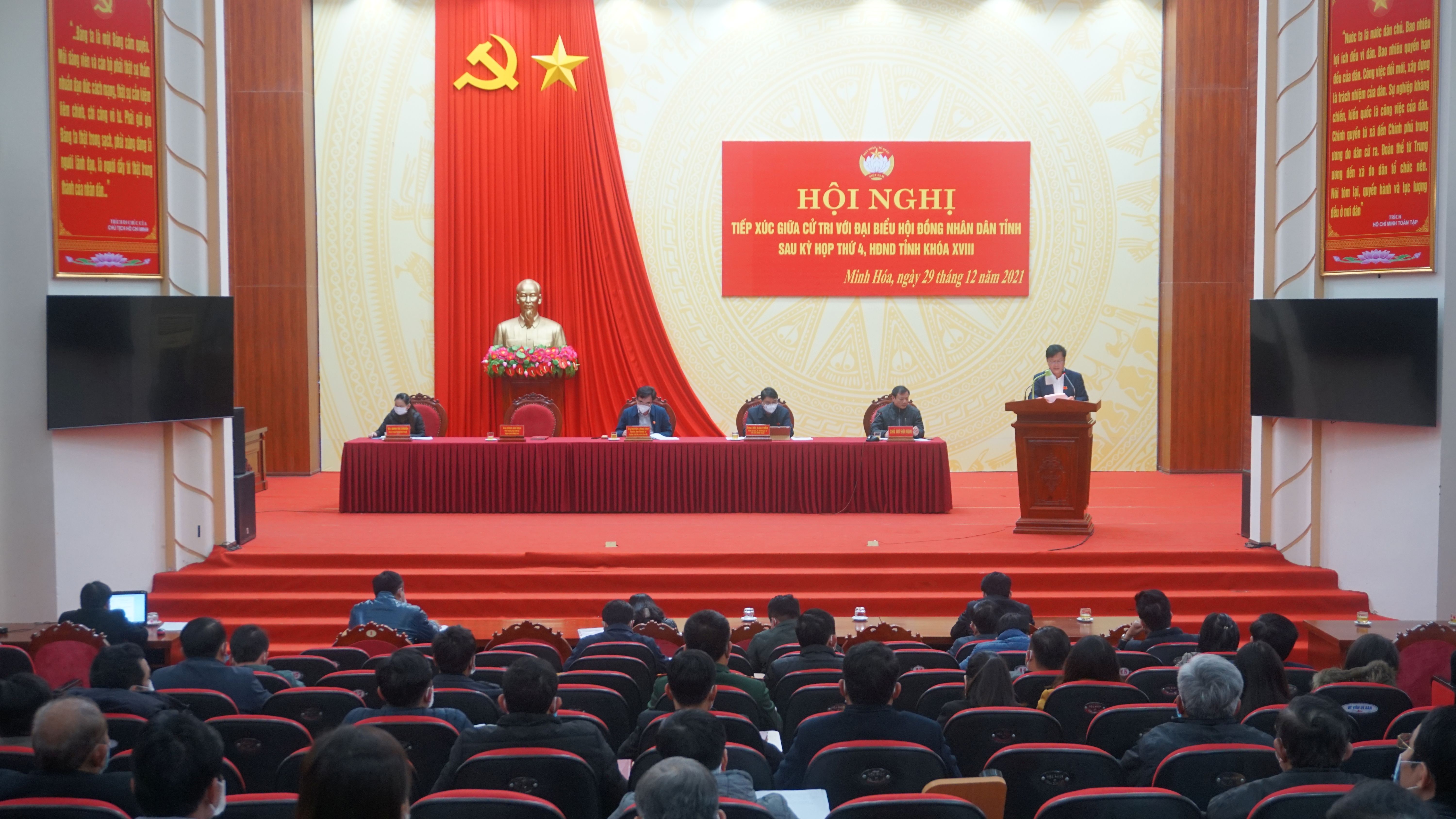 Đại biểu HĐND tỉnh tiếp xúc cử tri huyện Minh Hóa