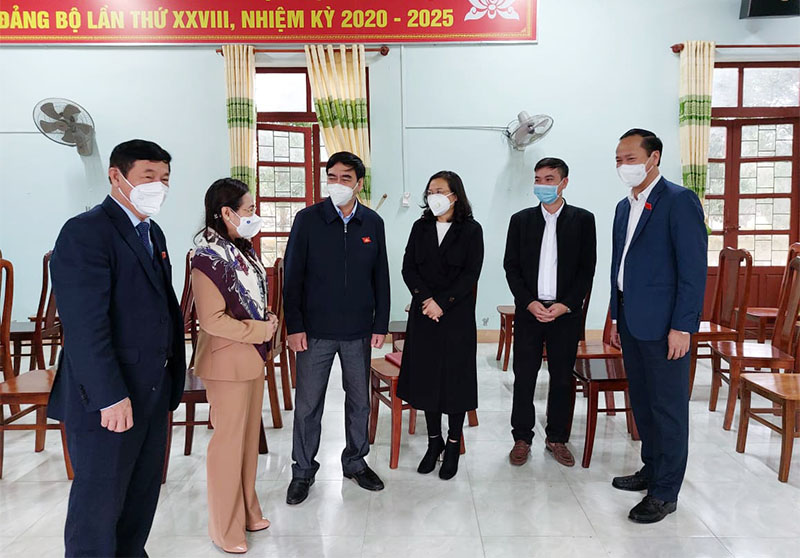 Đại biểu HĐND tỉnh tiếp xúc cử tri huyện Quảng Trạch