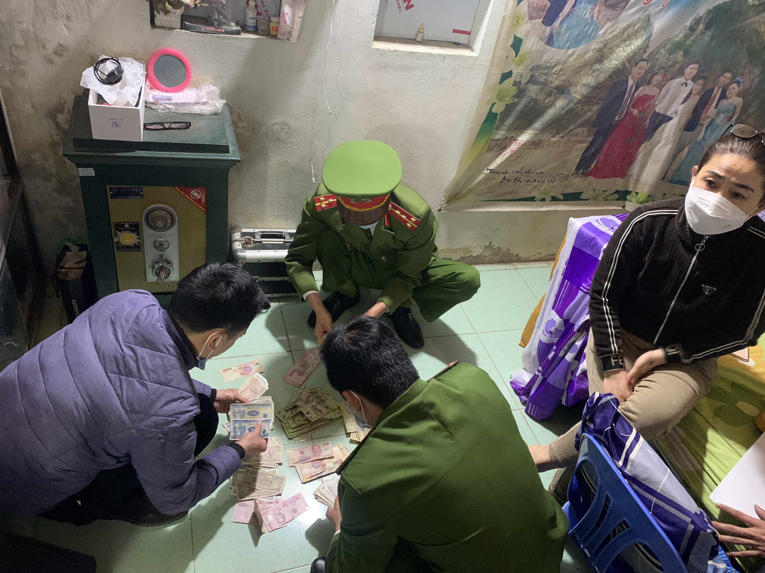 Quảng Trạch: Triệt phá đường dây đánh bạc bằng hình thức số lô, đề