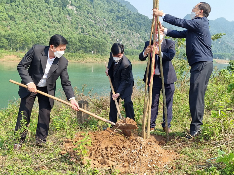 Phát động "Tết trồng cây đời đời nhớ ơn Bác Hồ" xuân Nhâm Dần 2022