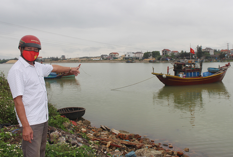 Trăn trở mùa biển khó