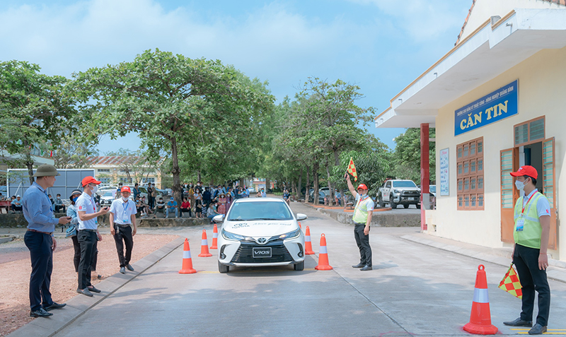 Hội thi "Giáo viên lái xe giỏi, an toàn" lần thứ 2