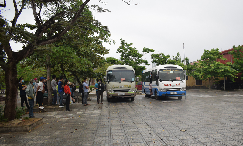 Bảo đảm phục vụ nhu cầu đi lại của nhân dân và trật tự an toàn giao thông dịp 30/4, 1/5