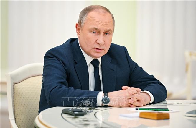 Tổng thống Nga tuyên bố đáp trả mọi hành động can thiệp từ bên ngoài vào Ukraine