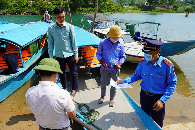 Bảo đảm an toàn giao thông đường thủy tại Phong Nha-Kẻ Bàng