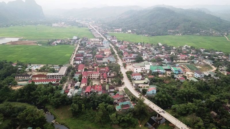 Rằng ai lên Quy Đạt mùa này