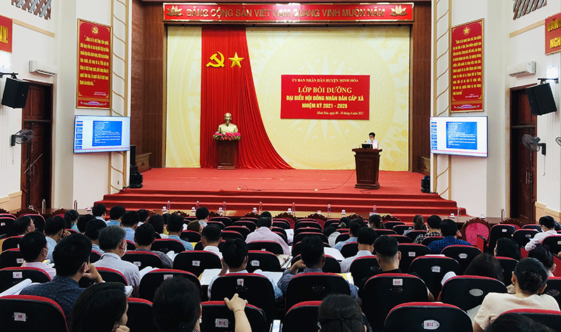 Minh Hóa: Bồi dưỡng nghiệp vụ cho 320 đại biểu hội đồng nhân dân cấp xã