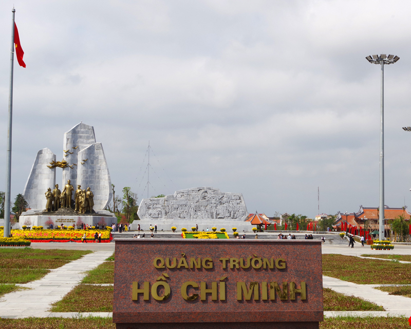 Thời gian treo Quốc kỳ và tham dự lễ kỷ niệm 65 năm Ngày Bác Hồ về thăm Quảng Bình
