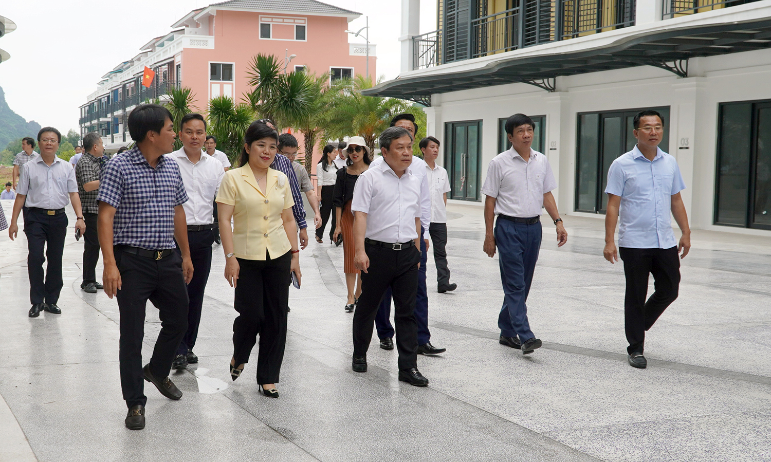 Lãnh đạo tỉnh học tập kinh nghiệm phát triển đô thị biển tại Quảng Ninh