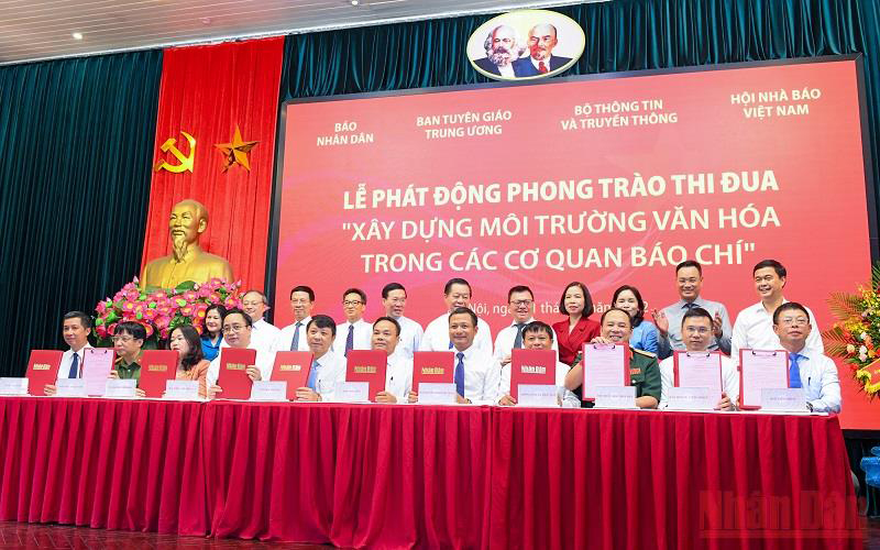 Phát động phong trào thi đua "Xây dựng môi trường văn hóa trong các cơ quan báo chí"