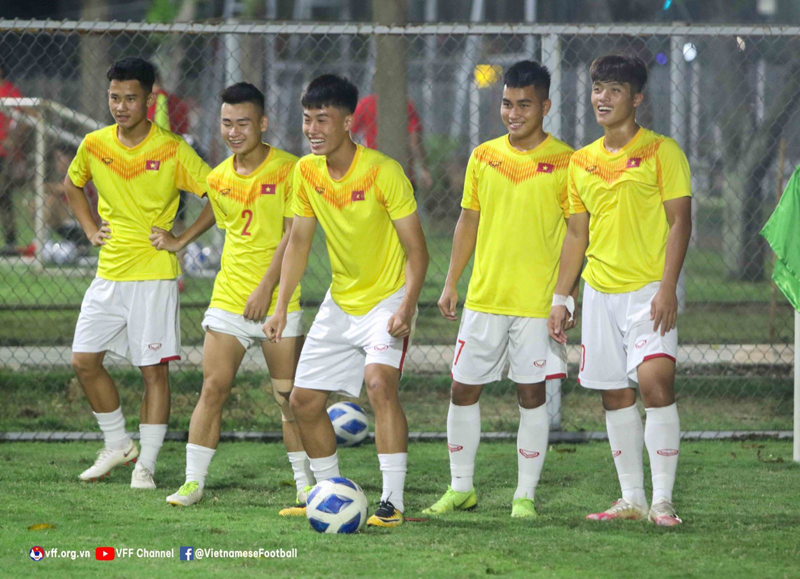 Bóng đá Việt Nam hôm nay: U19 Việt Nam - U19 Philippines (15h00). Viettel - Hà Tĩnh (19h15)