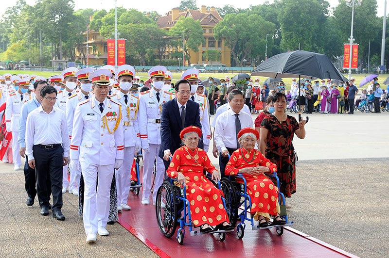 Hướng dẫn tặng quà của Chủ tịch nước nhân kỷ niệm 75 năm Ngày Thương binh-Liệt sỹ