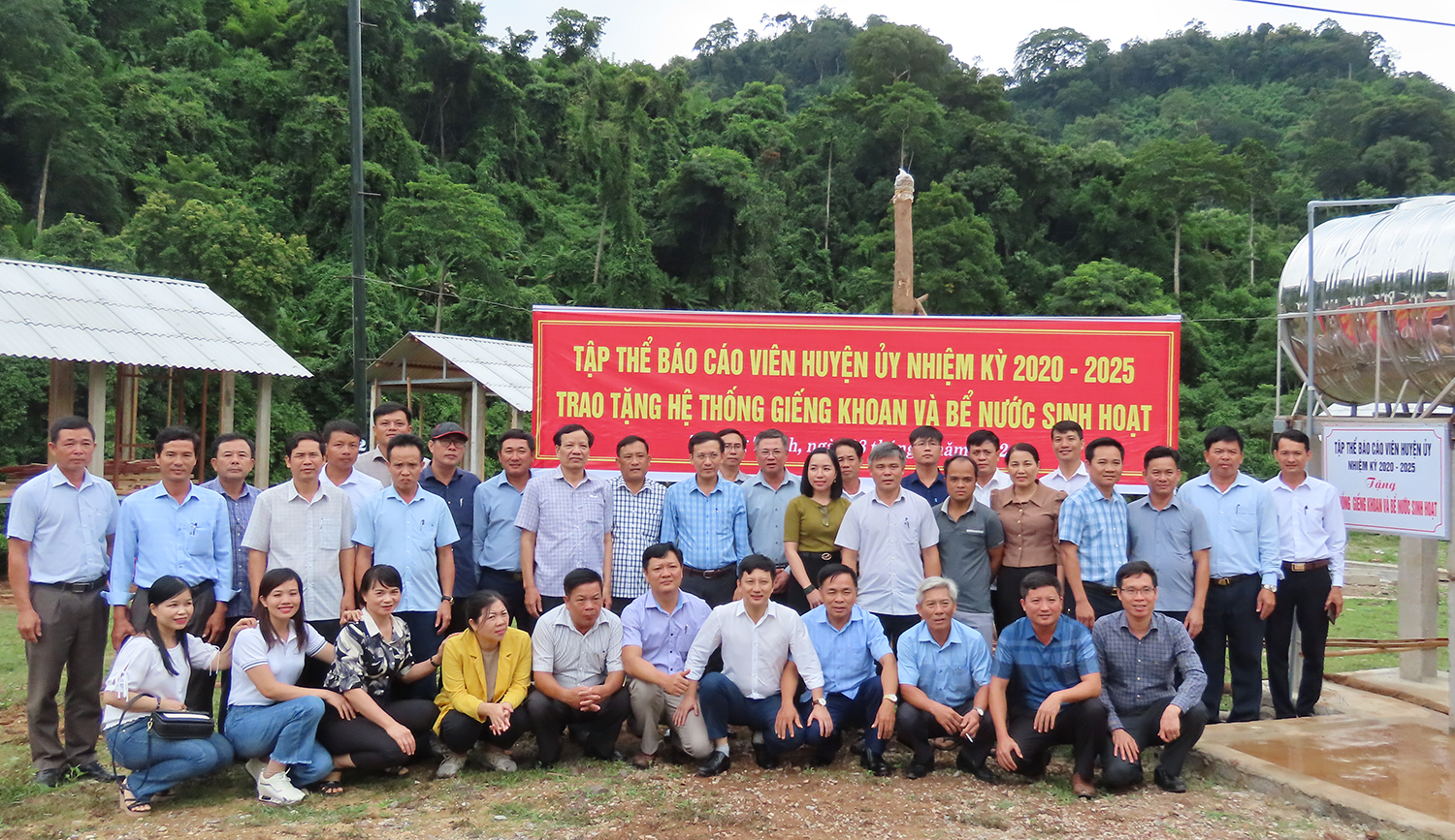 Khánh thành, bàn giao giếng nước khoan cho đồng bào dân tộc thiểu số