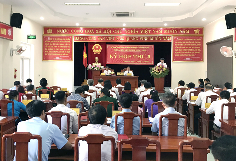 HĐND huyện Tuyên Hóa tổ chức kỳ họp thứ 5