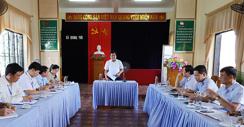 Bí thư Thành ủy Đồng Hới Trần Phong làm việc với xã Quang Phú