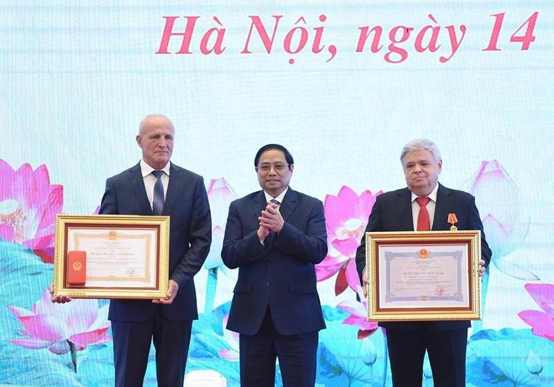 Giữ gìn lâu dài, bảo vệ tuyệt đối an toàn thi hài Chủ tịch Hồ Chí Minh là nhiệm vụ chính trị đặc biệt