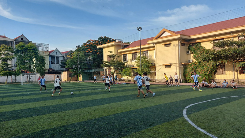 Giải bóng đá cựu học sinh Trường THPT Phan Đình Phùng năm 2022