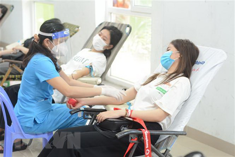 Tôn vinh 100 người hiến máu tiêu biểu toàn quốc năm 2022