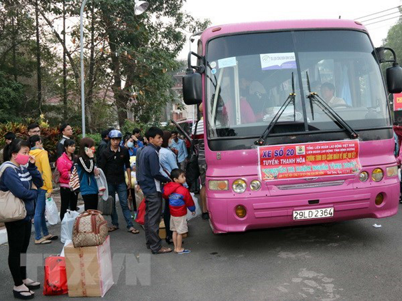 Công đoàn đề xuất thêm phương án lao động nghỉ từ 28 Tết để về quê sớm